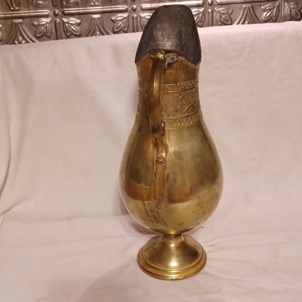 Vintage Large Brass Pitcher Carafe Home Decor Vase - Picture 3 of 5